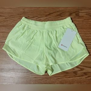 Lululemon Hotty Hot Low-Rise Lined Short